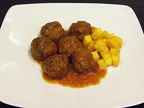 Albondigas de ternera en salsa casera
