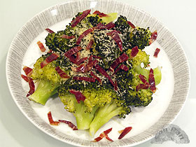 Brocoli con jamon y queso