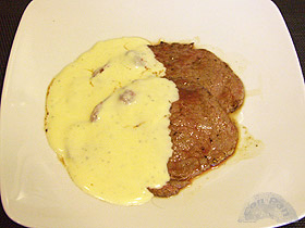 Escalopines en salsa de roquefort