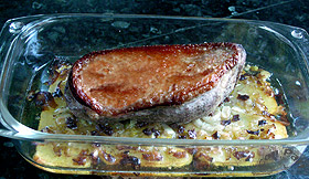 Magret de pato asado sobre puerro y tomate seco 2